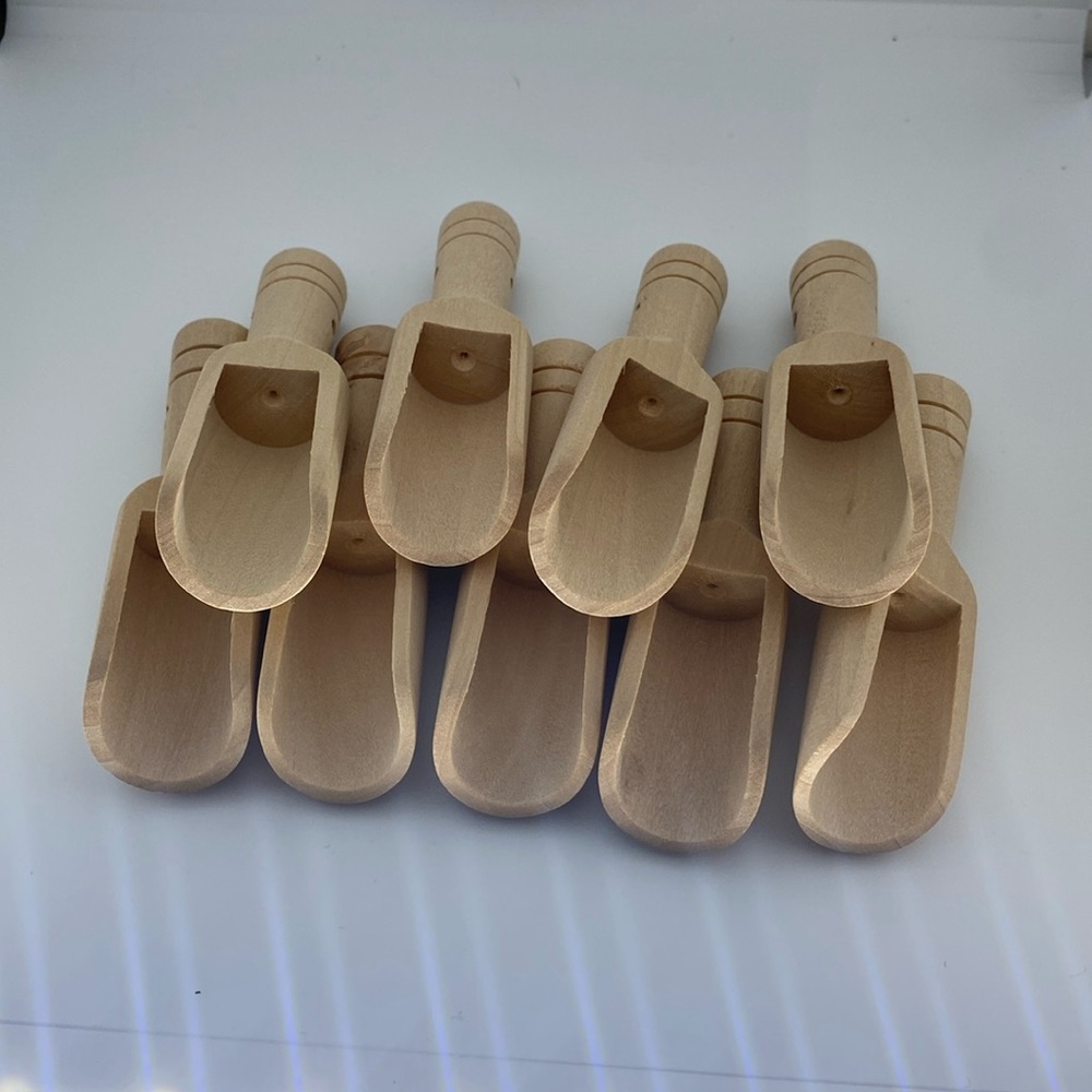 Seasoning/herb scoopers